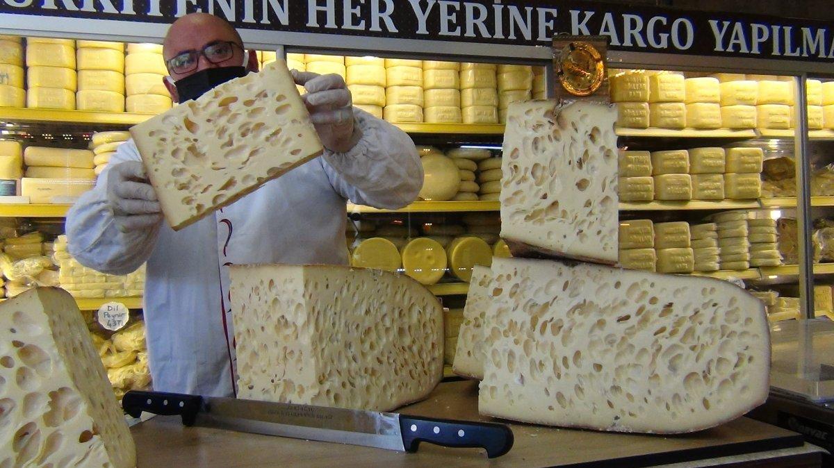 Kars gravyer peyniri altına meydan okuyor