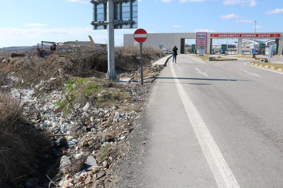 Edirne'de kuyruğa giren tır şoförlerinin tuvalet sorunu