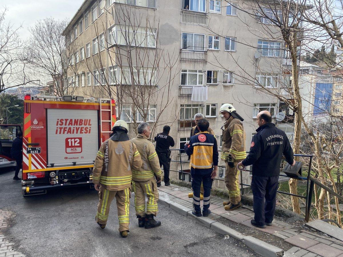 Üsküdar'da baba ve kızının içinde bulunduğu araç 10 metreden düştü