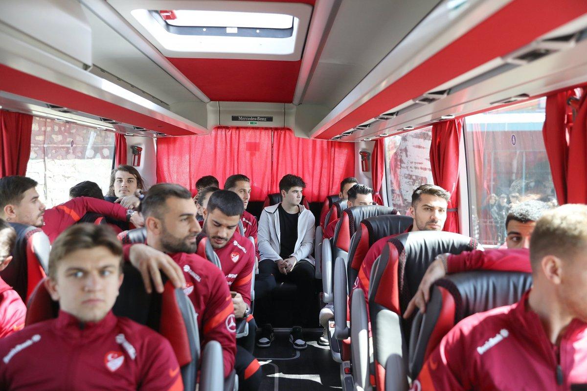 A Milli Takımımız, Ahmet Çalık'ın ailesini ziyaret etti