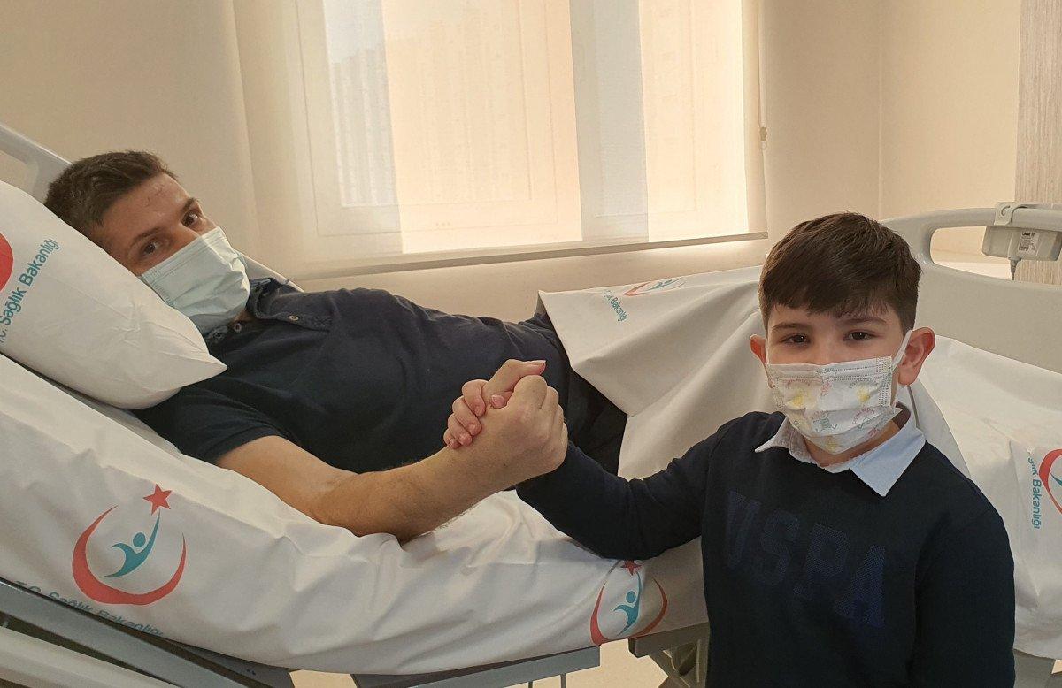 Koronavirüse aşısız yakalandı, 70 gün yoğun bakımda kaldı