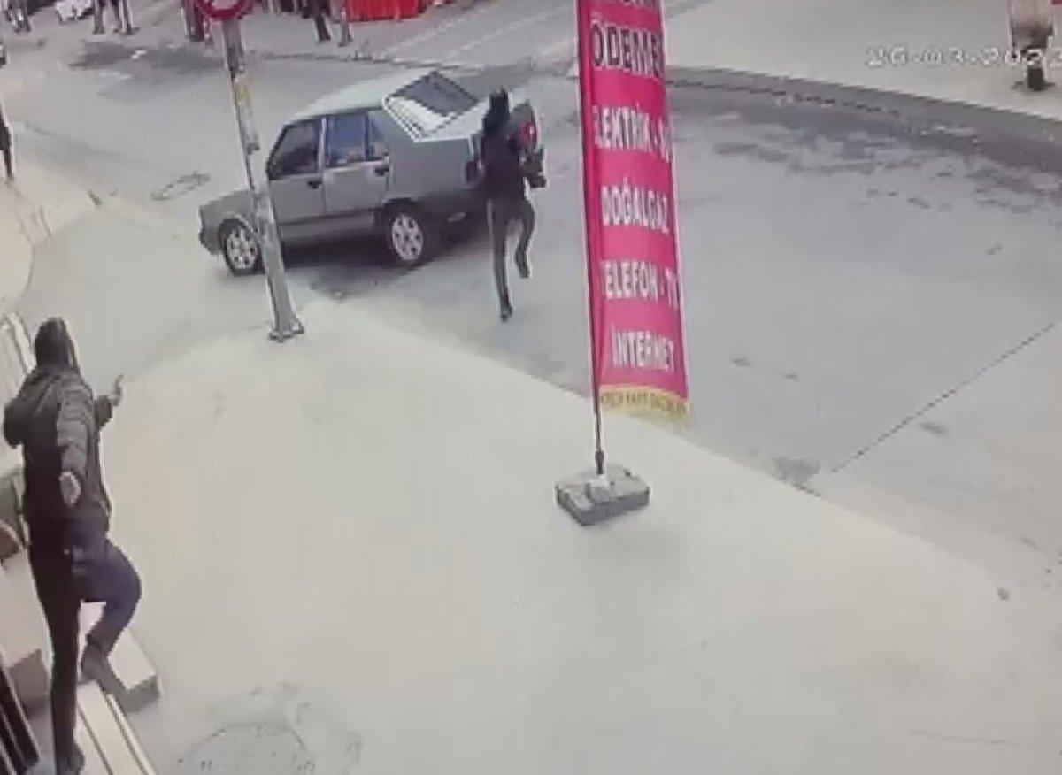 Esenyurt'ta taksiciye ilacını aldırıp, parasını çaldı