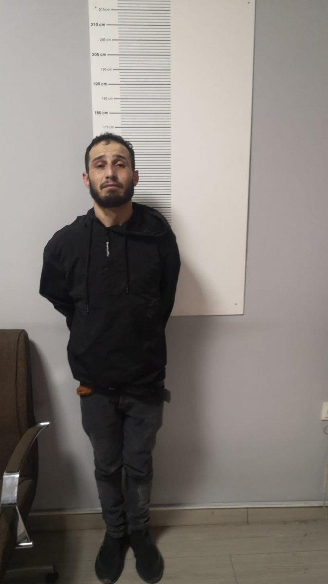 Esenyurt'ta taksiciye ilacını aldırıp, parasını çaldı