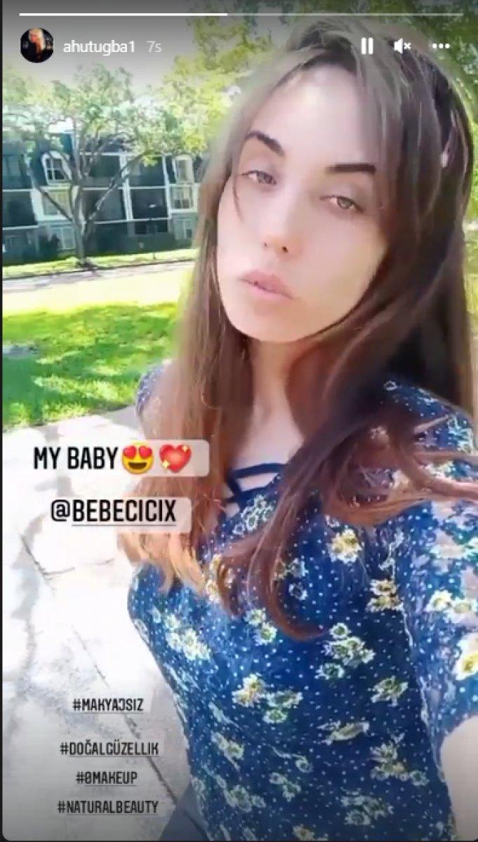 Ahu Tuğba, kızı Anjelik Calvin'i paylaştı