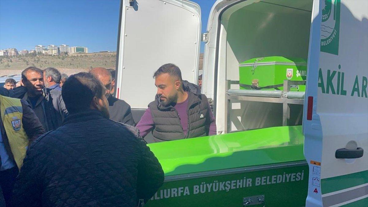 Şanlıurfa'da rüzgar etkisiyle çatıdan düşen işçi kurtarılamadı