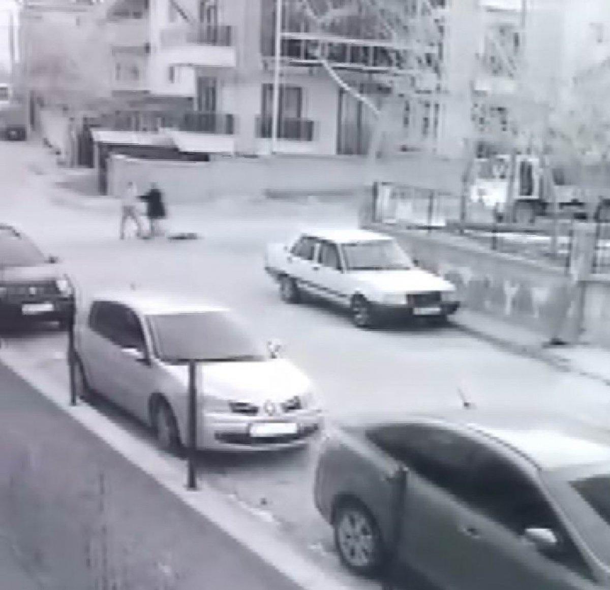 Konya'da borcunu vermek için çağırdığı şahsı sokak ortasında katletti