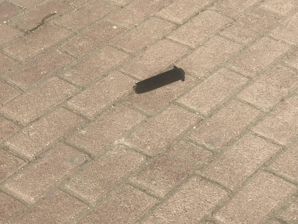 Elazığ'da tartıştığı 2 kardeşi, tabancanın dipçiğiyle darbetti