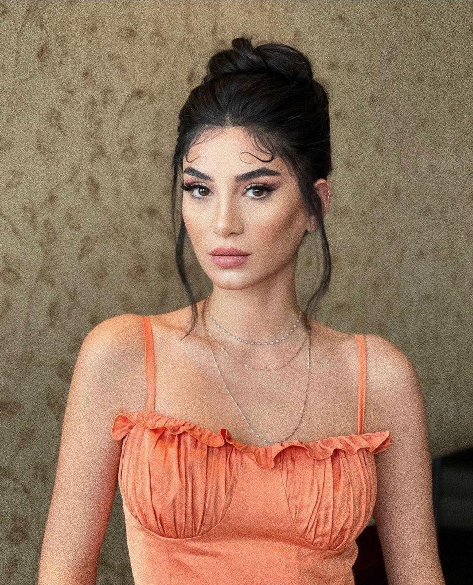 Murat Dalkılıç, sevgilisiyle öpüşürken yakalandı