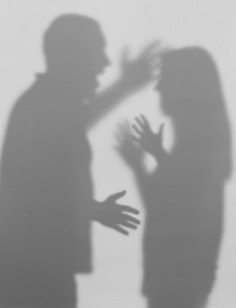 Kadına ve sağlık çalışanlarına şiddet uygulayanlara cezalar ağırlaştırılacak