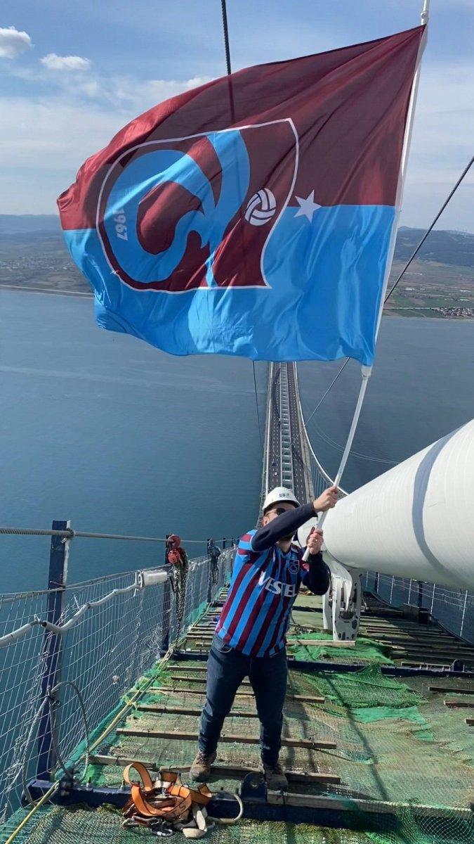 Davut Topatan, Trabzonspor'a şampiyonluk marşı yaptı