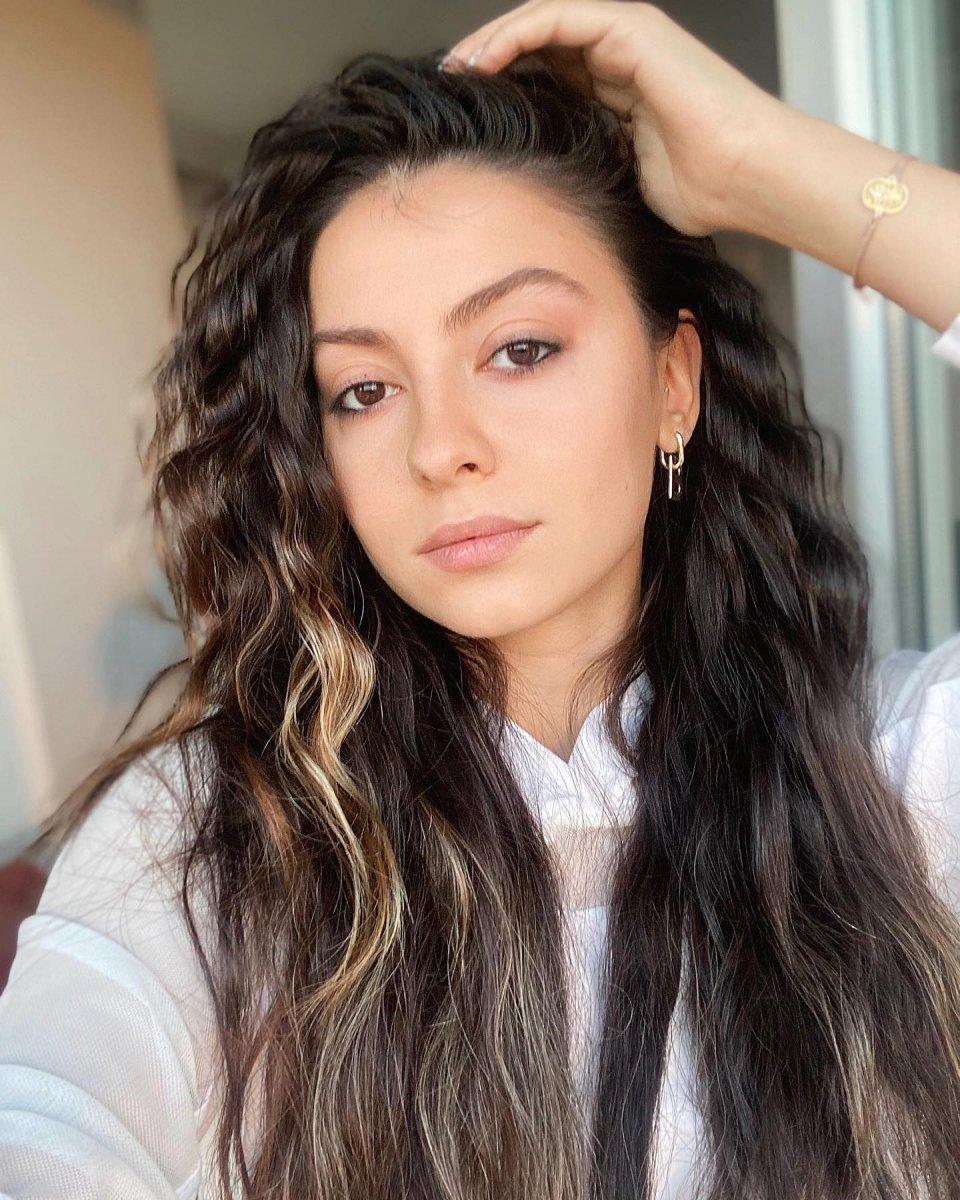 Cennet Mahallesi'nin küçük Ayşe'si Belemir Temizsoy büyüdü