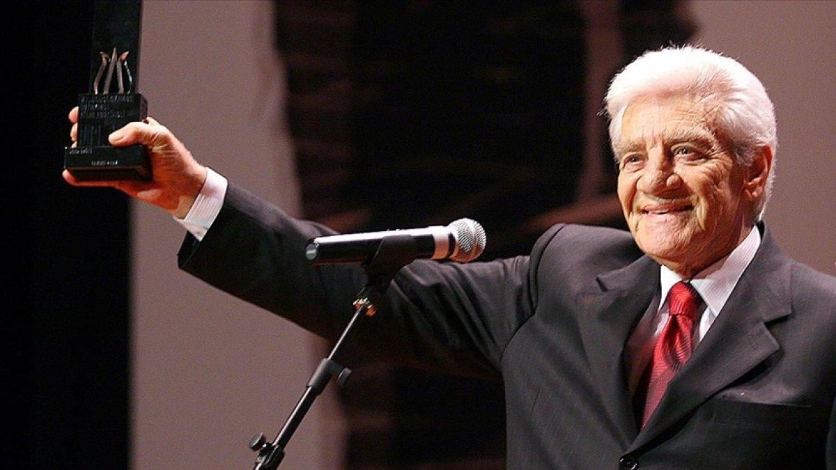 Türk Sineması'nın usta ismi Ekrem Bora'nın ölüm yıl dönümü