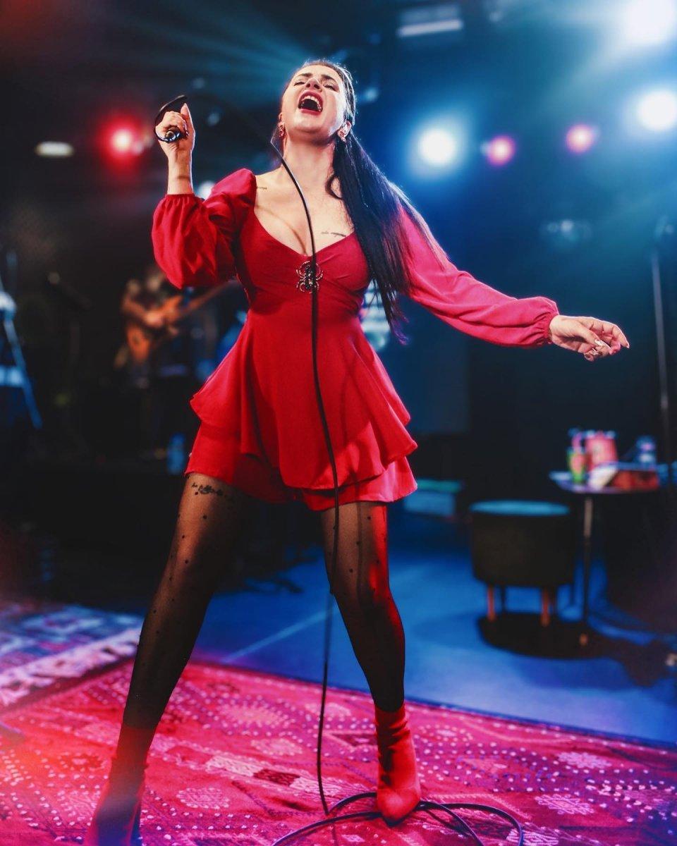 Ceylan Ertem, köyde