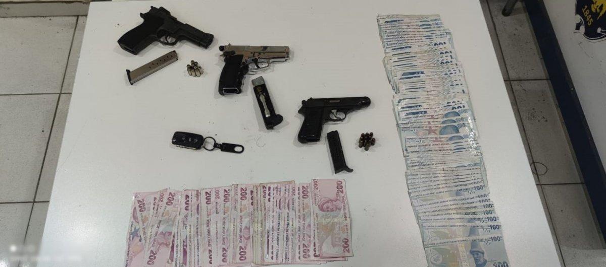 Büyükçekmece'de doktorun değerli eşyalarını çalan hırsız yakalandı