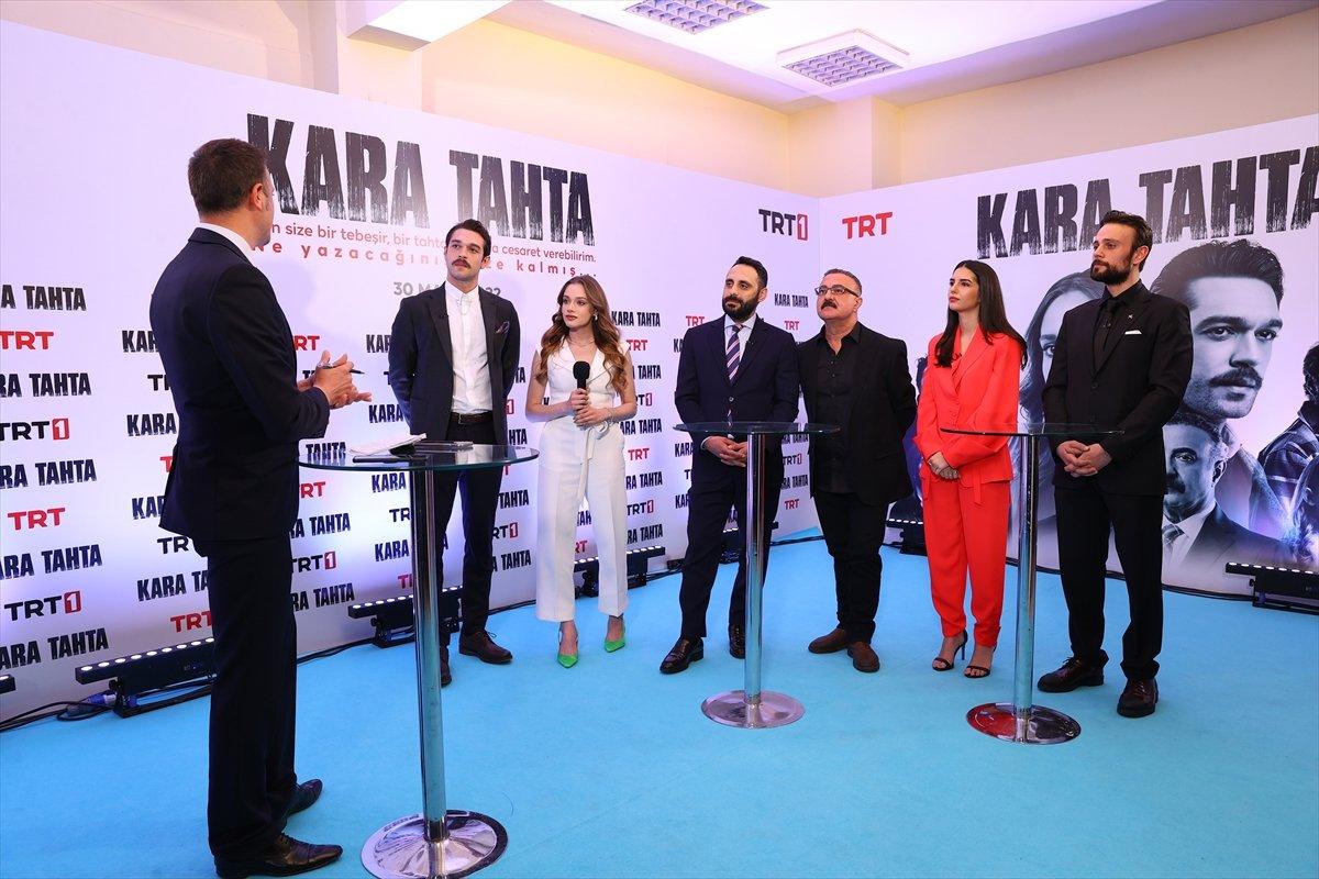 Kara Tahta oyuncuları ilk bölümü beraber izlediler