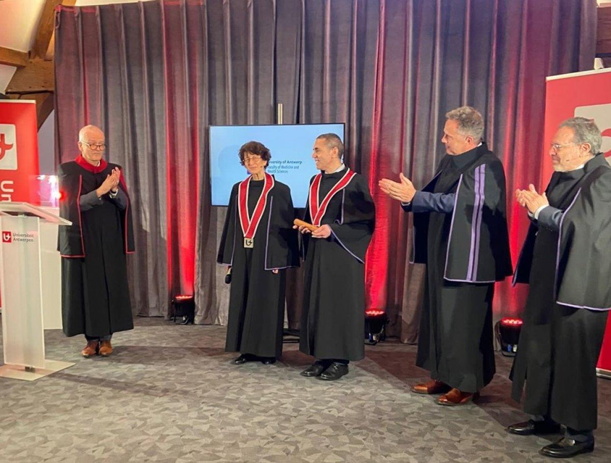 Uğur Şahin ve Özlem Türeci'ye Belçika'da fahri doktora verildi