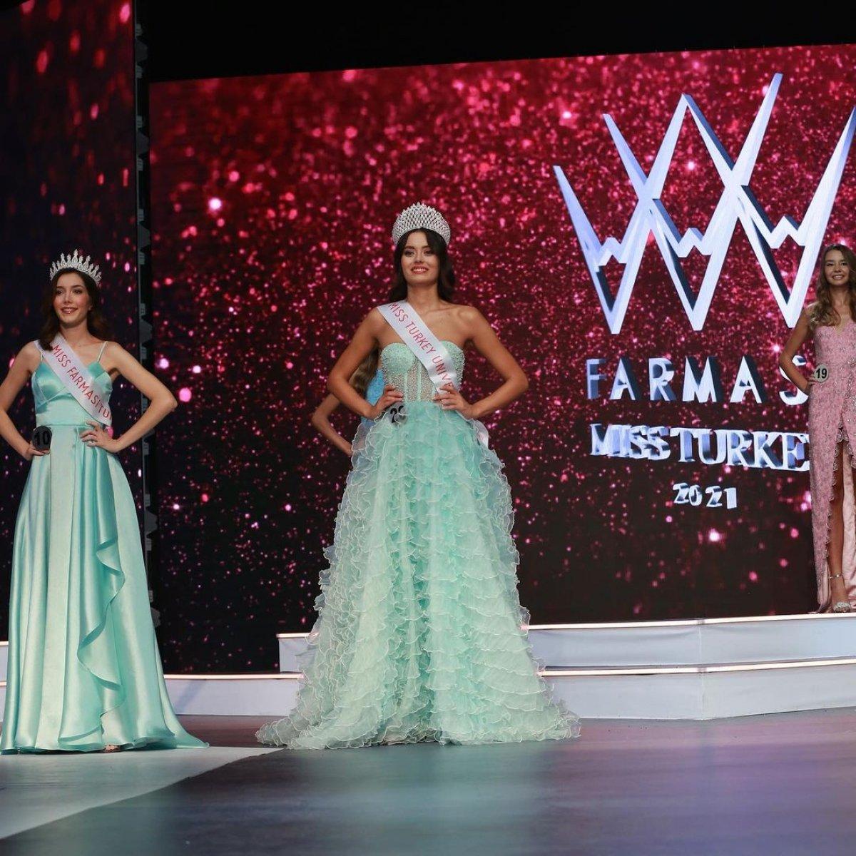 Yusuf Yazıcı ve Cemrenaz Turhan sevgili oldu