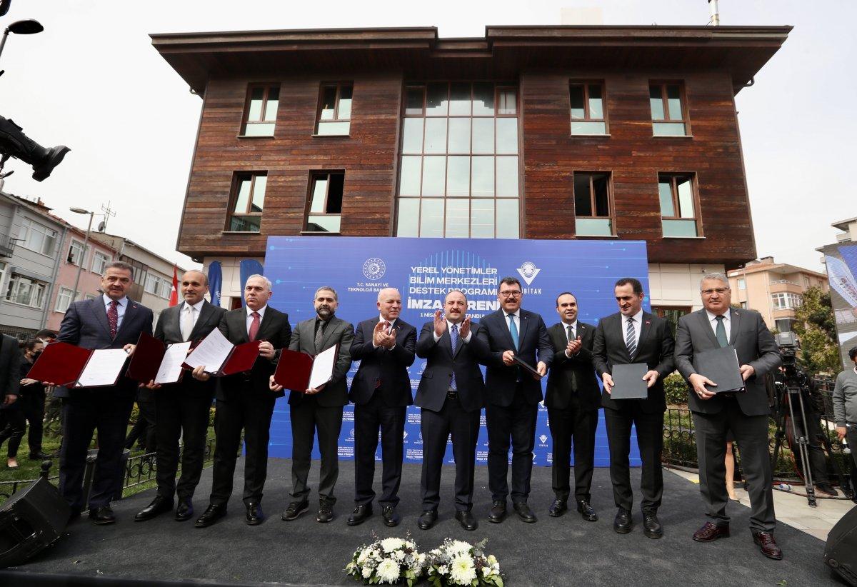 Mustafa Varank: Bilim merkezlerine 4 milyon lira destek vereceğiz