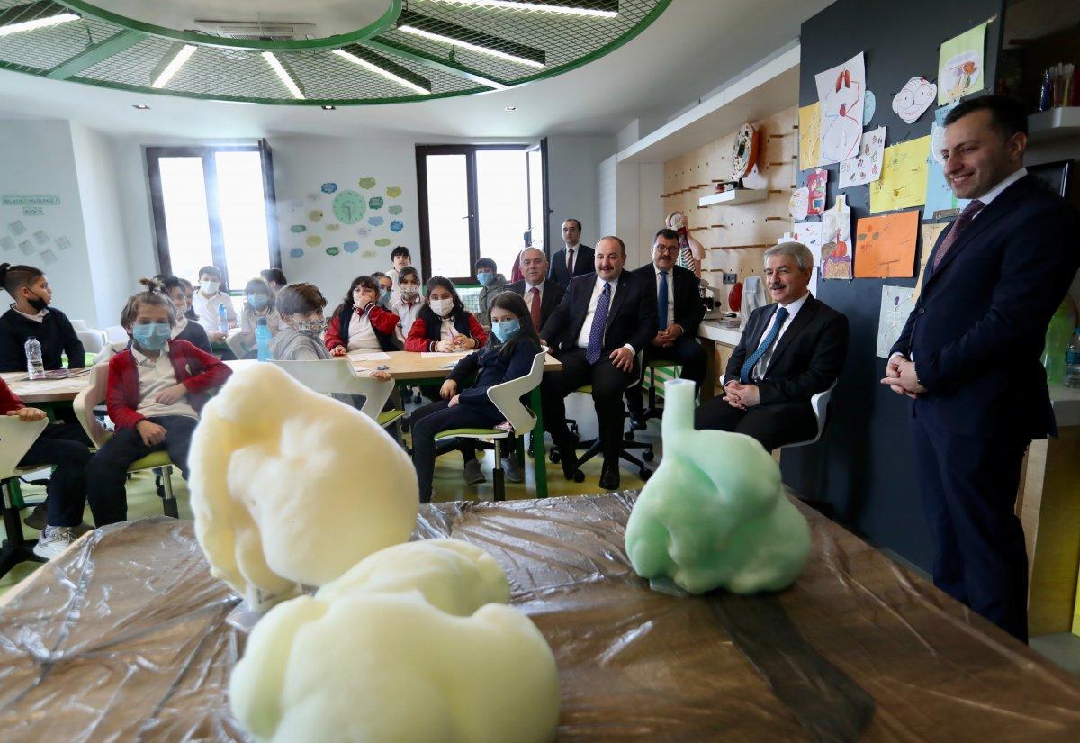 Mustafa Varank: Bilim merkezlerine 4 milyon lira destek vereceğiz