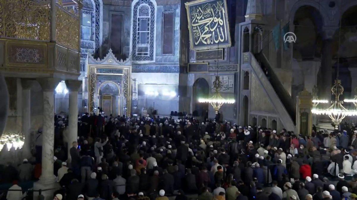 Ayasofya Camii'nde 88 yıl sonra teravih namazı heyecanı