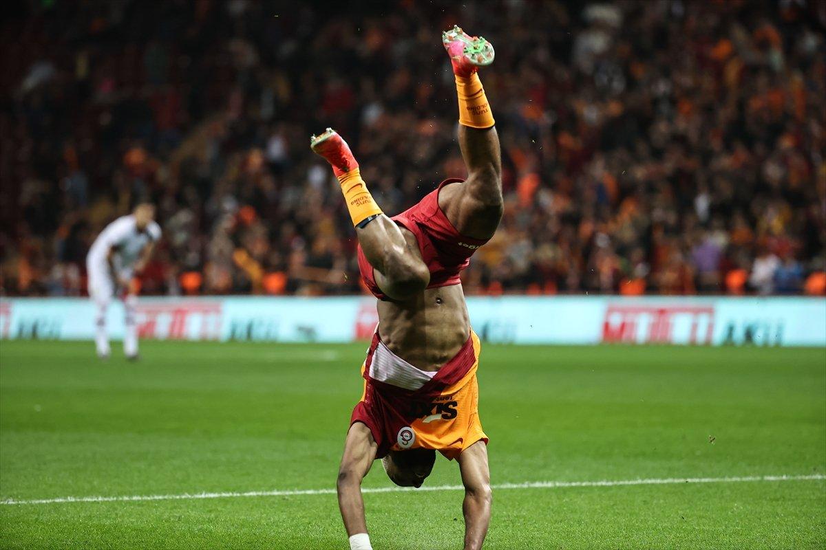 Galatasaray, Fatih Karagümrük'ü 2 golle geçti