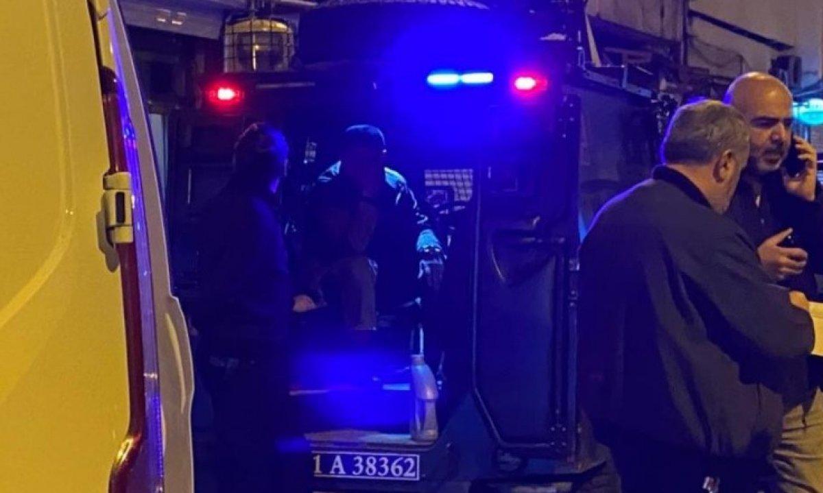 Diyarbakır'da bir baba oğlunu bıçaklayan kişilere kurşun yağdırdı