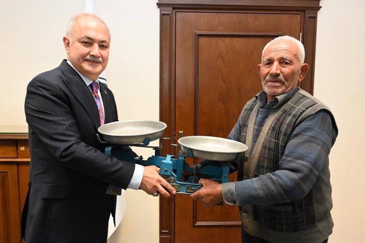 Osmaniye’de zabıtanın tartısını aldığı seyyar satıcı konuştu