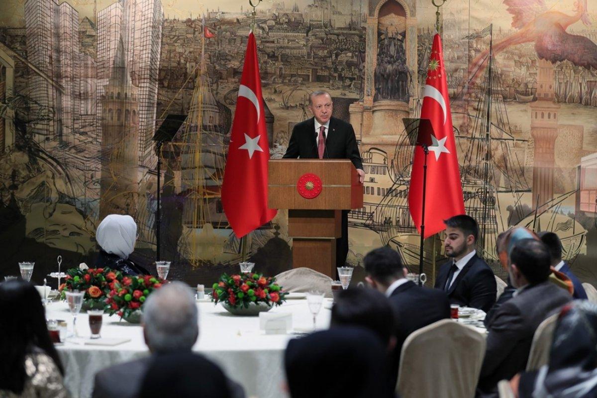 Cumhurbaşkanı Erdoğan ilk iftarını şehit yakınlarıyla birlikte yaptı