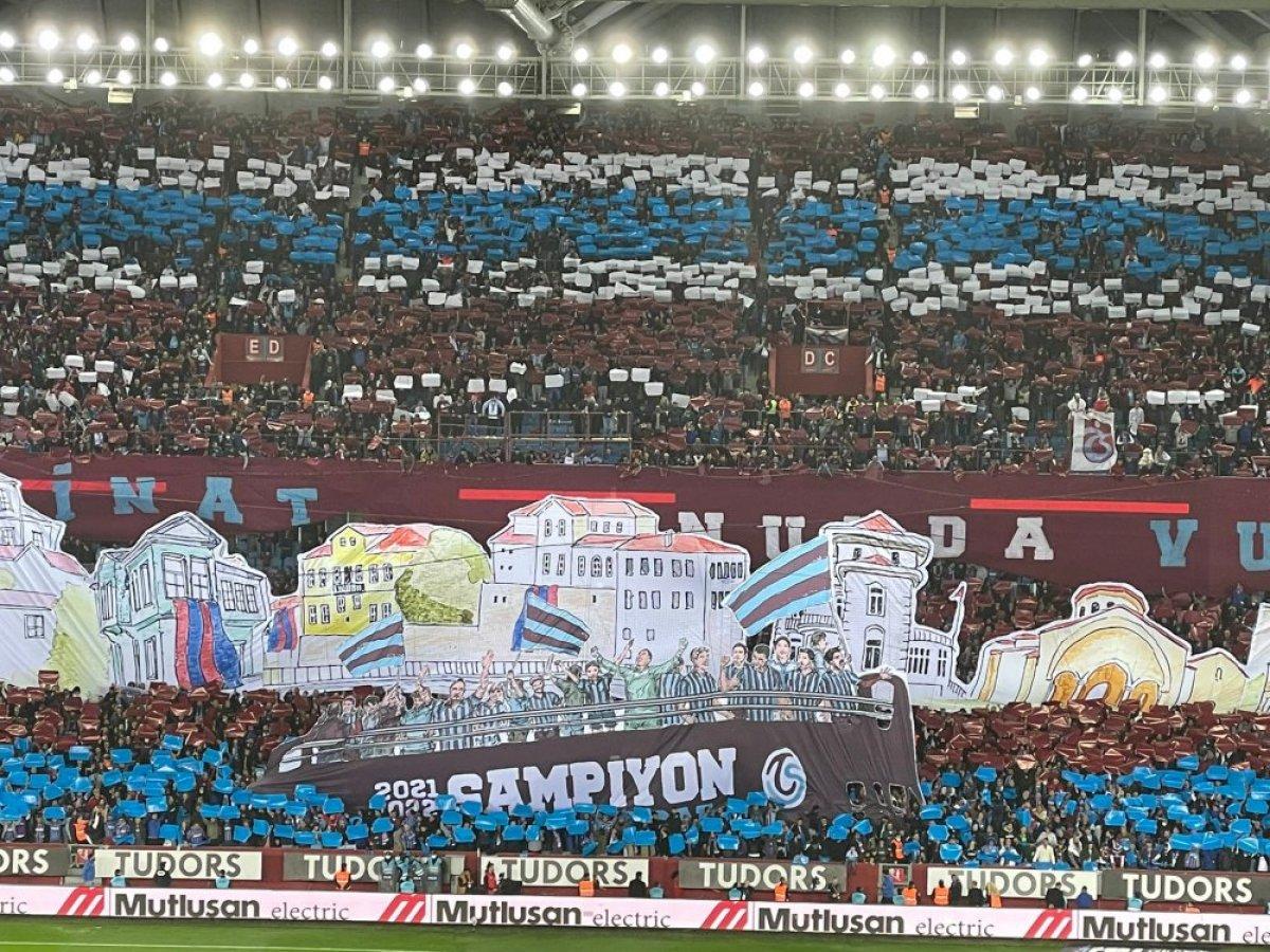Trabzonspor'dan derbi koreografisi