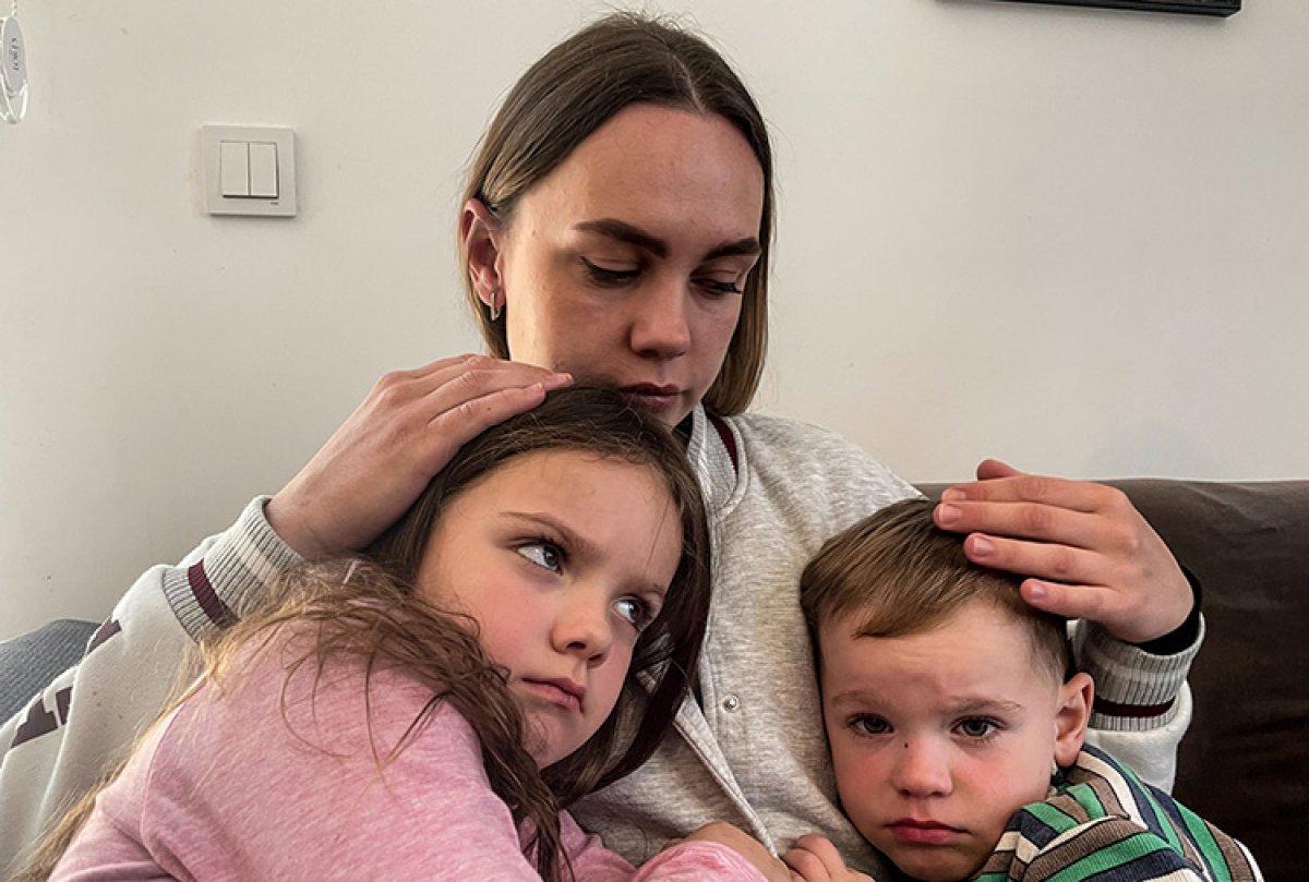 Antalyalı vatandaş Ukraynalı aileyi evinde misafir ediyor