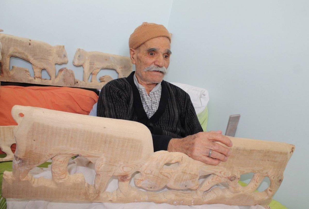 Bayburt'ta ağlama hastalığına yakalanan adam görme yetisini kaybetti