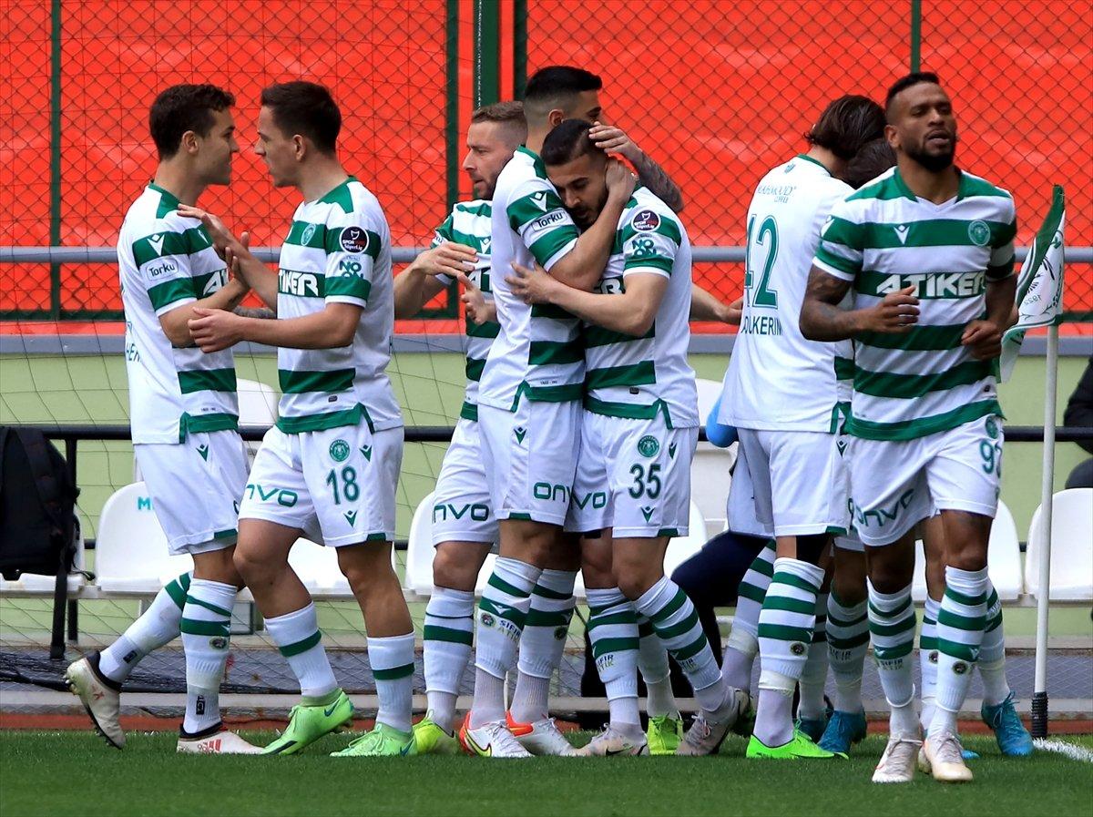 Konyaspor, Göztepe'yi 3 golle mağlup etti
