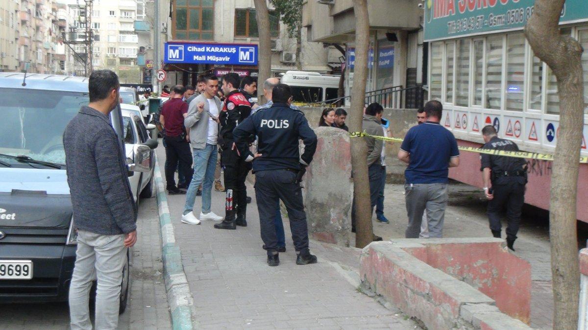 Şanlıurfa'da polise ateş açan şahıs vurularak etkisiz hale getirildi