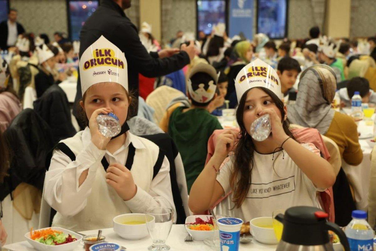 Esenler’de 400 çocuk ilk oruçlarını birlikte açtı