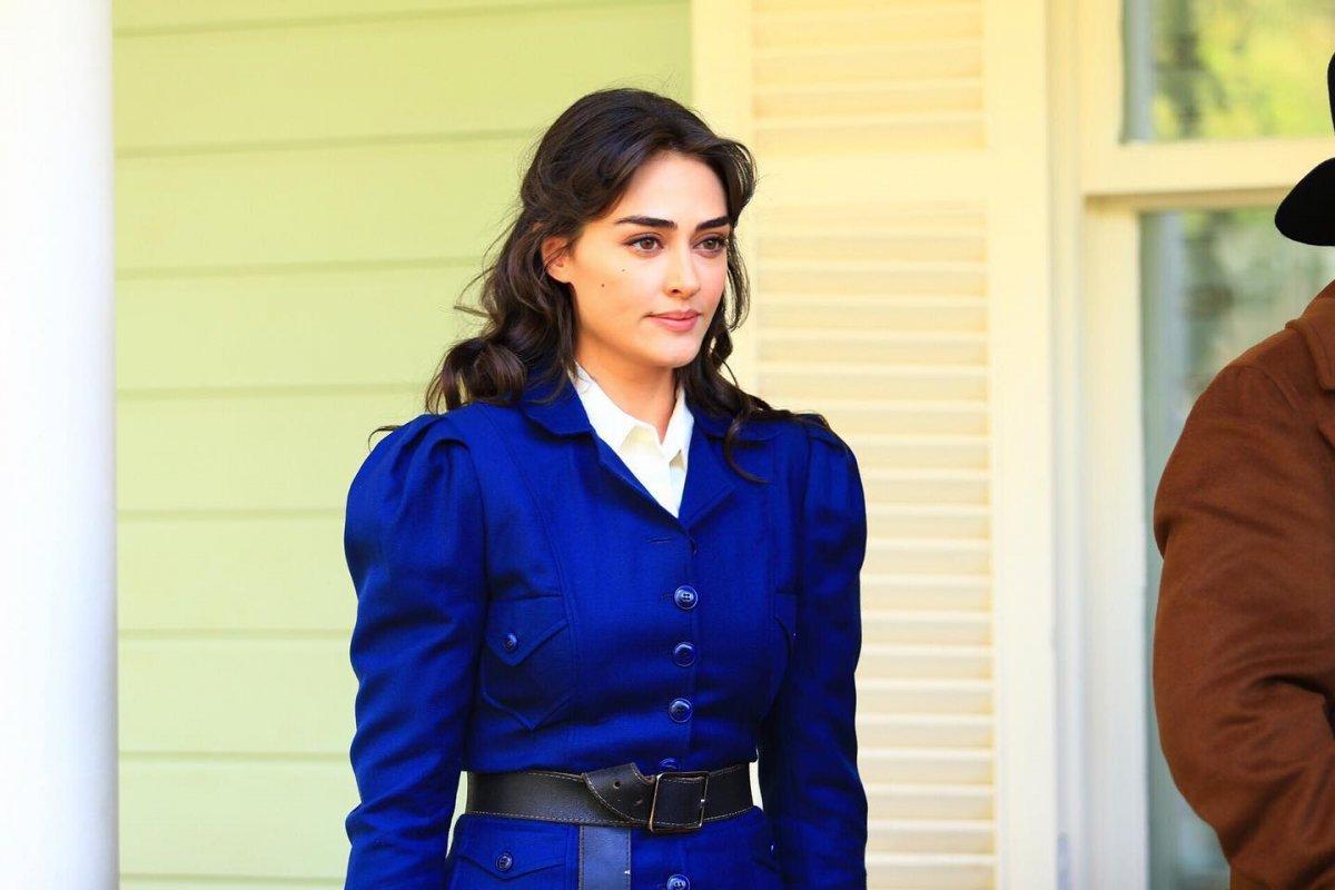 Esra Bilgiç'ten Süslü Korkuluk açıklaması