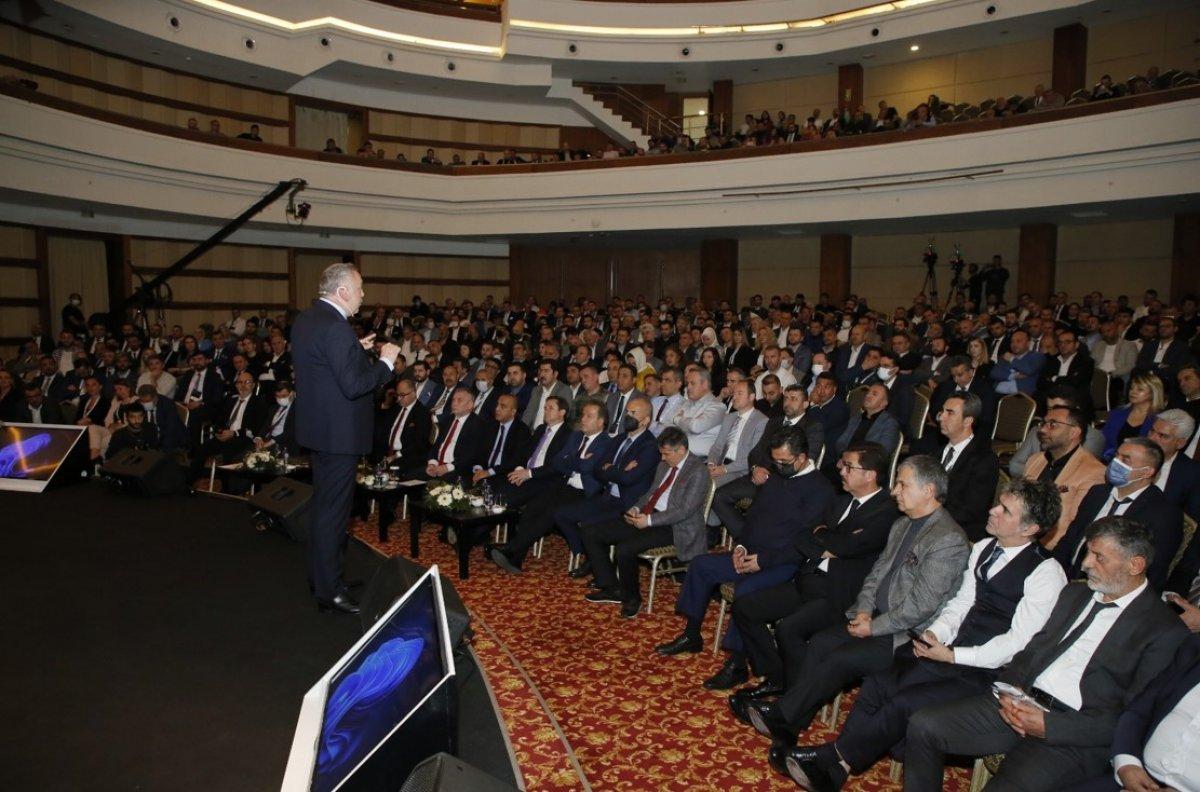 Bir Doqu'nuşla yenilenir her şey