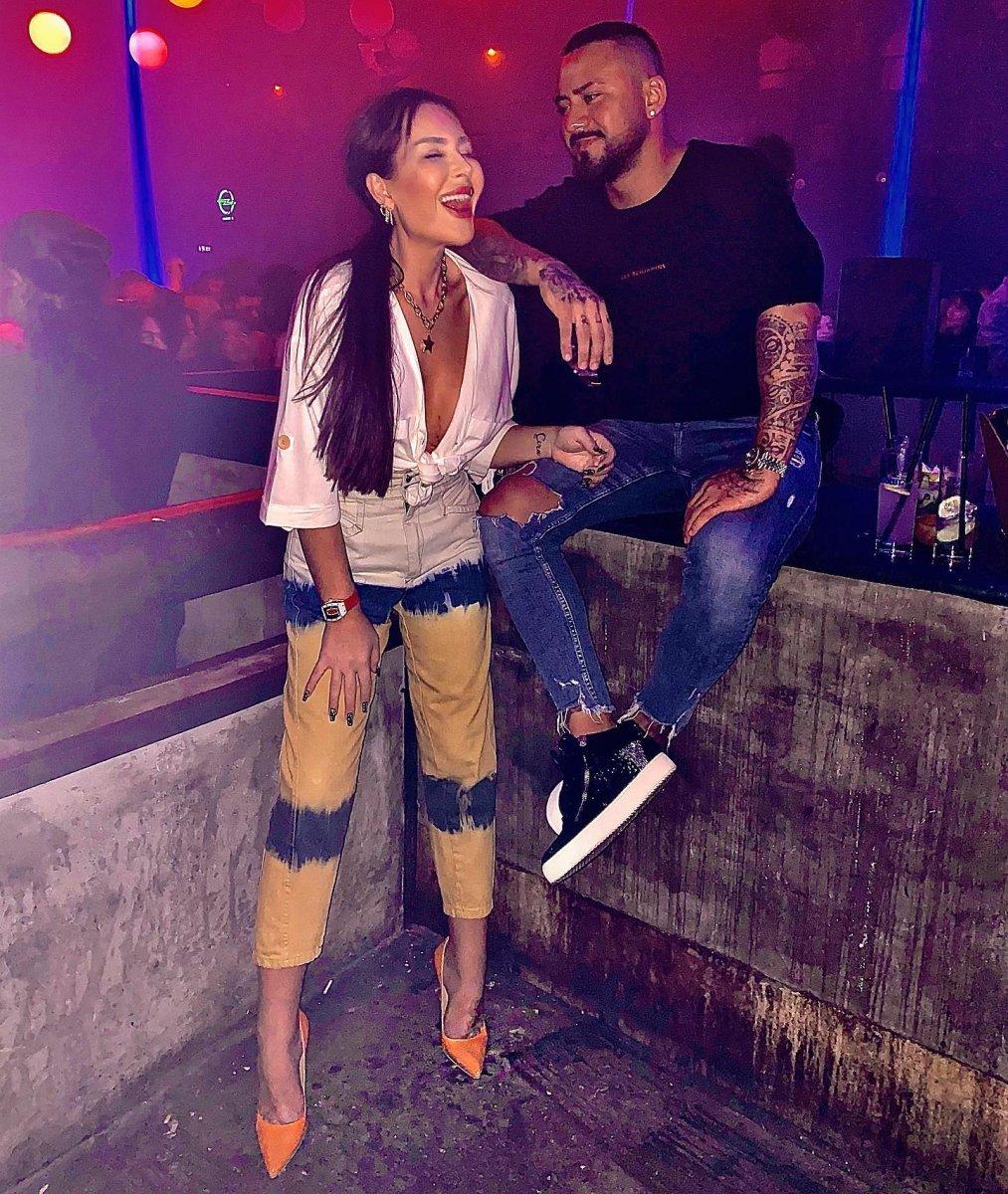 Selin Ciğerci, sevgilisi Gökhan Çıra'yı kışladan lüks araçla aldı