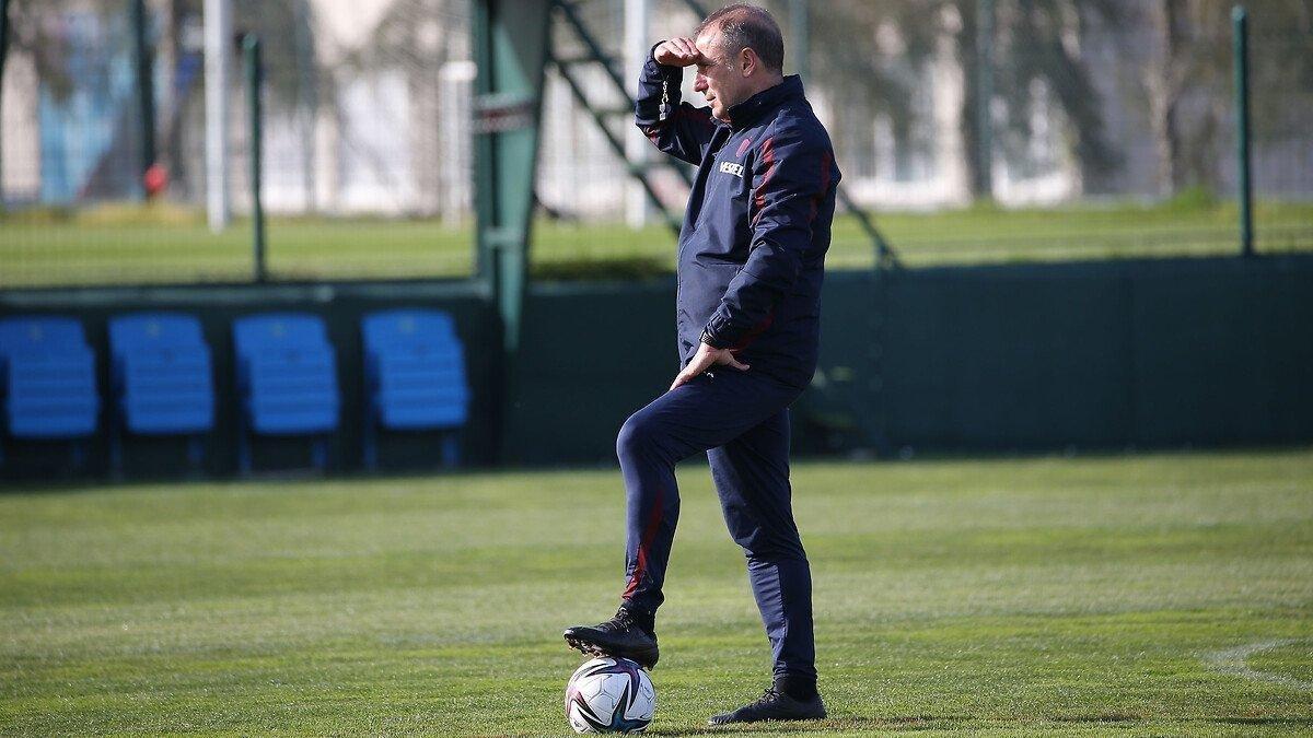 Abdullah Avcı'dan futbolculara motivasyon konuşması