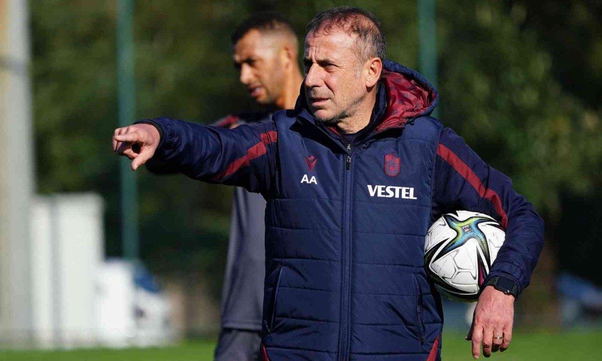 Abdullah Avcı'dan futbolculara motivasyon konuşması