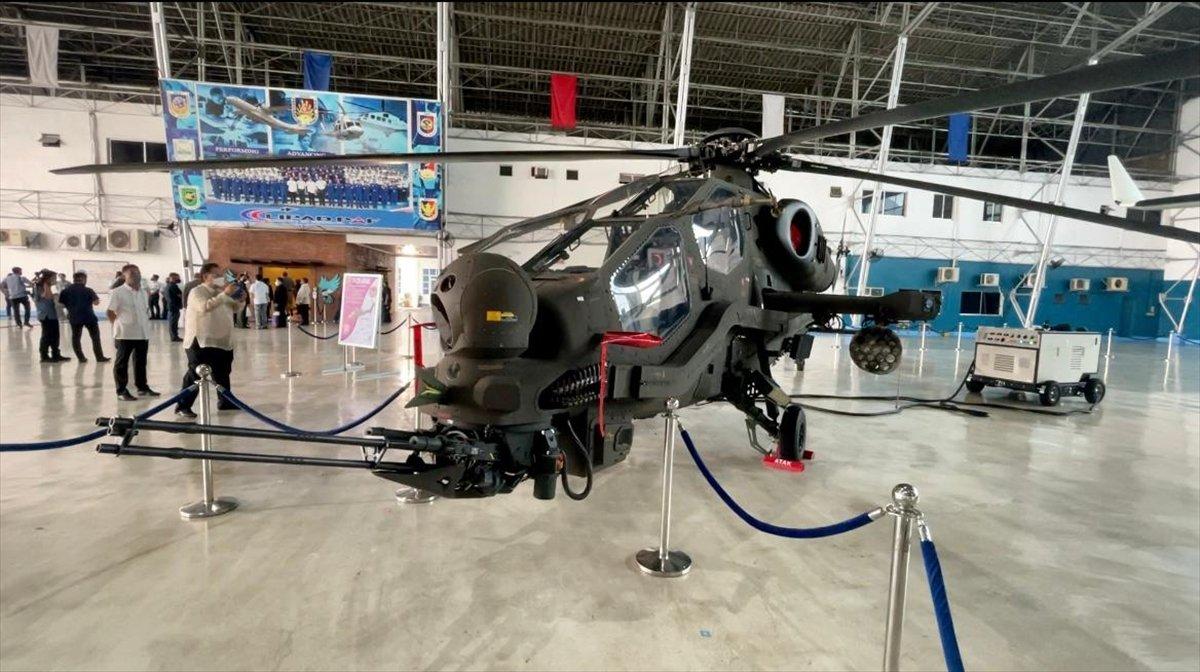 Atak helikopterleri ilk kez yurt dışına teslim edildi