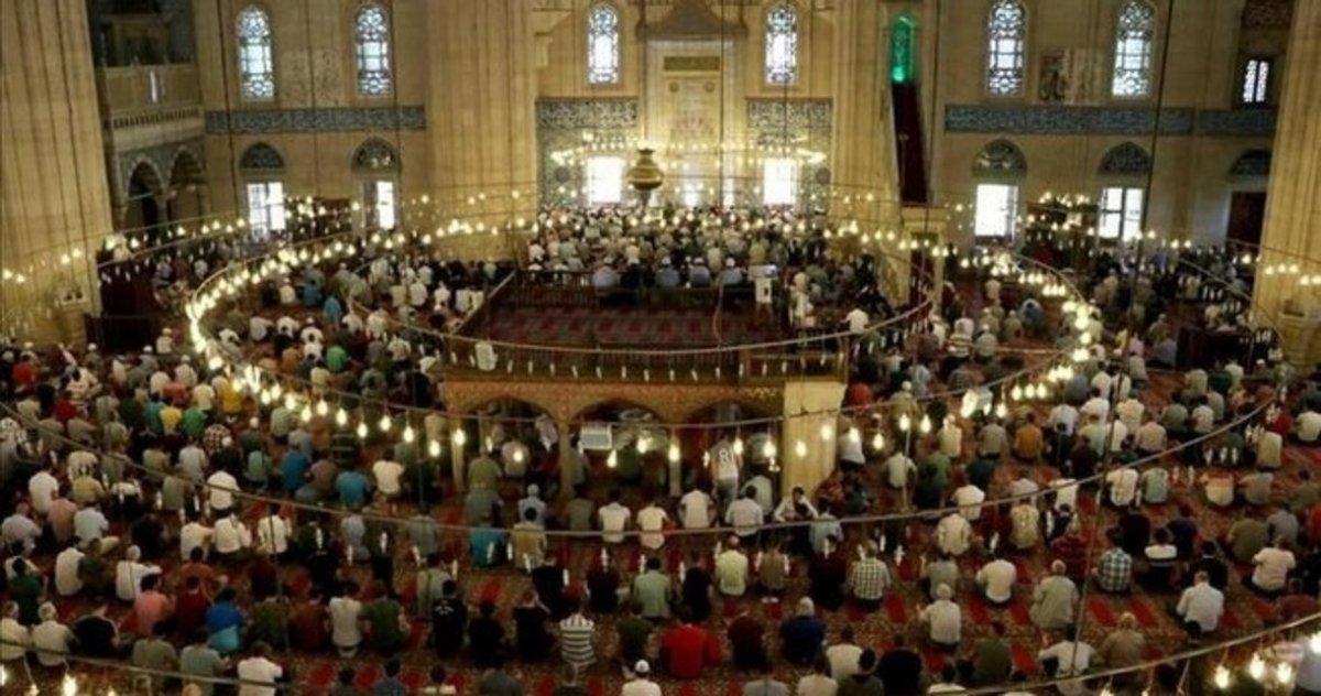 İmsakiye 2022: 6 Nisan teravih namazı saat kaçta? Tüm illerin teravih saatleri...