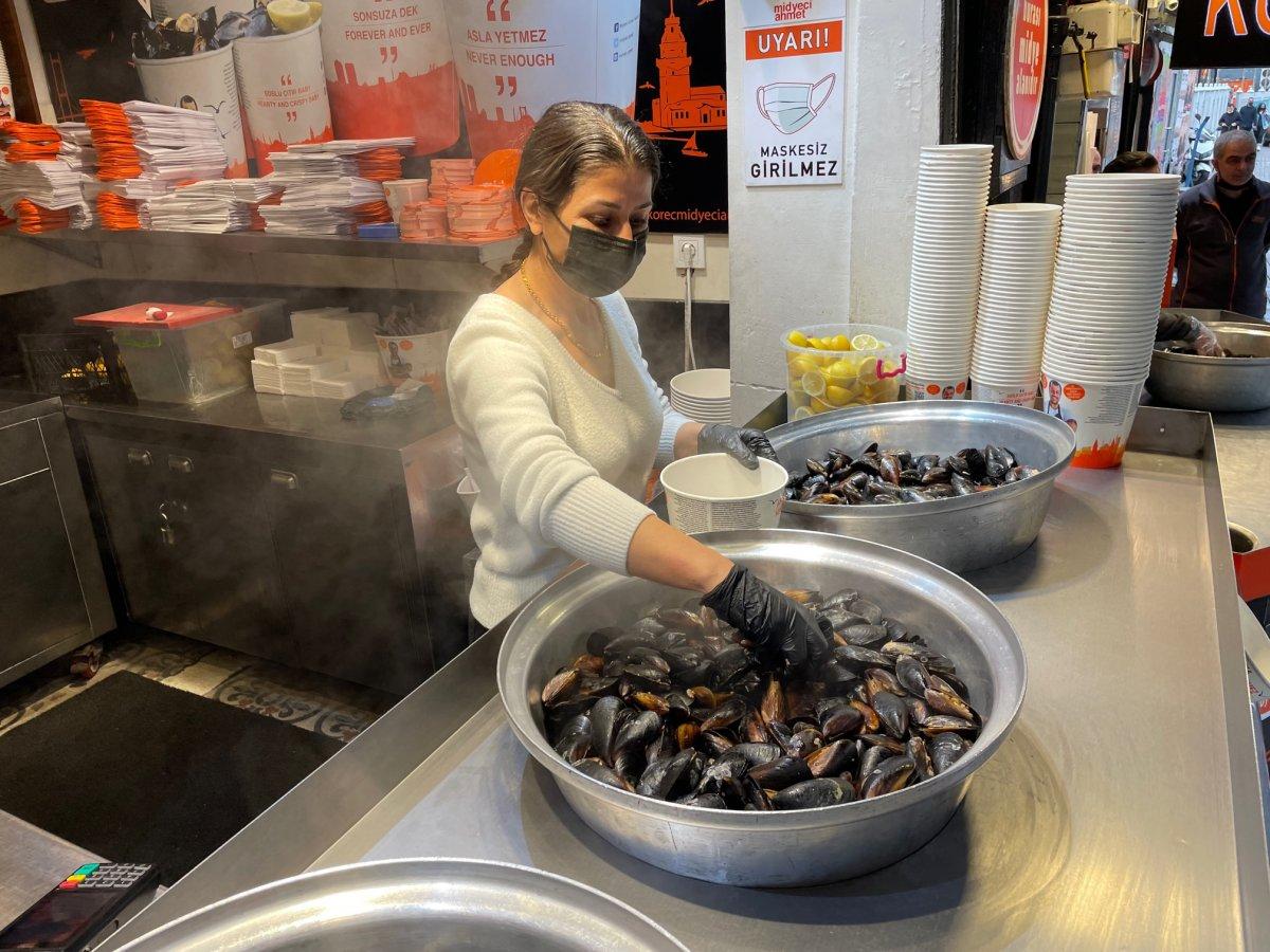 Midyeci Ahmet, eski eşine ağlayarak cevap verdi