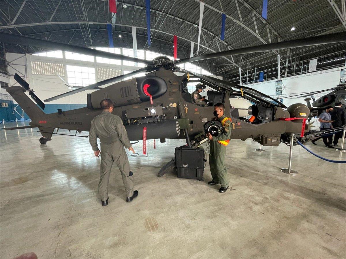 Atak helikopterleri ilk kez yurt dışına teslim edildi