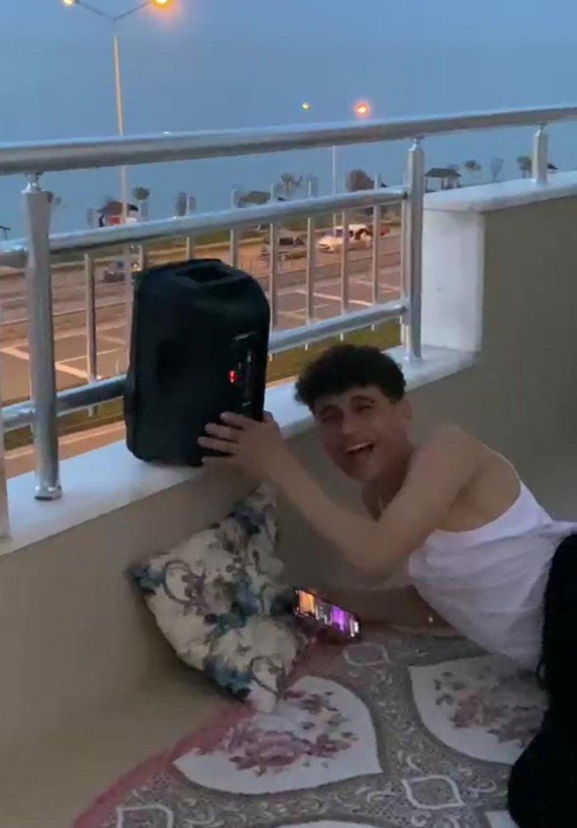 Rize'de hoparlörle ezan açan çocuk konuştu: İftardan 10 dakika sonraydı