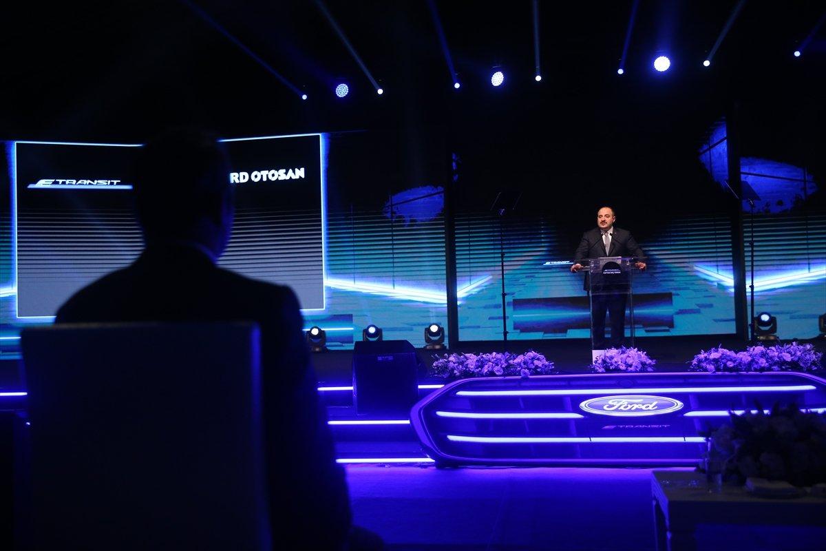 Sanayi ve Teknoloji Bakanı Mustafa Varank yatırımcılara seslendi