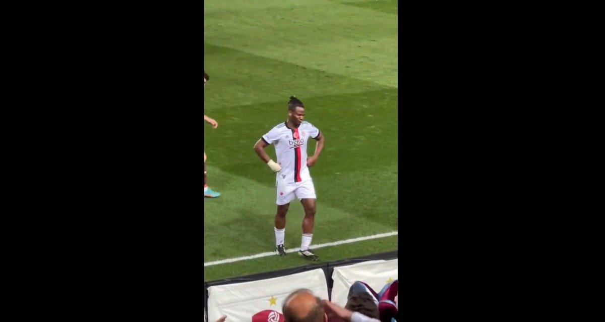 Michy Batshuayi hamsi taklidi yaptı