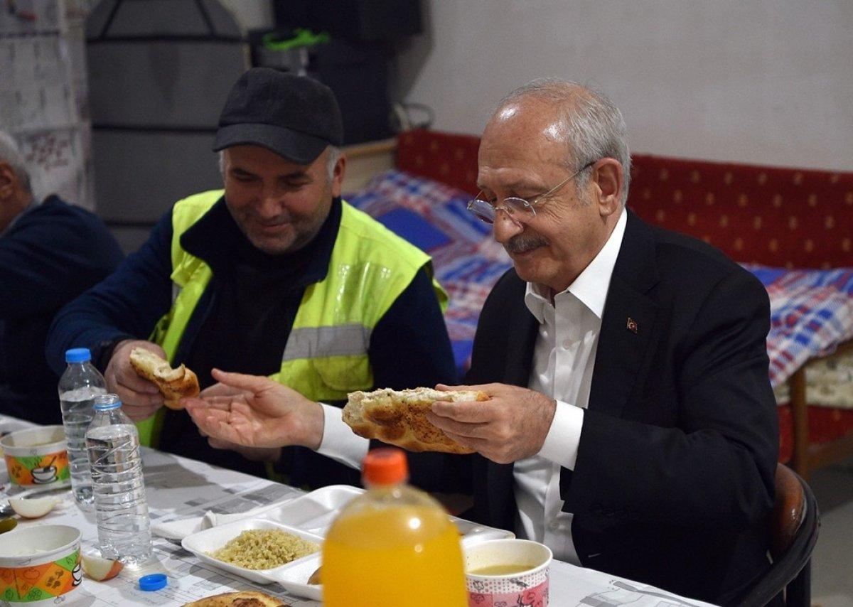 Kemal Kılıçdaroğlu inşaat işçileriyle iftar yaptı