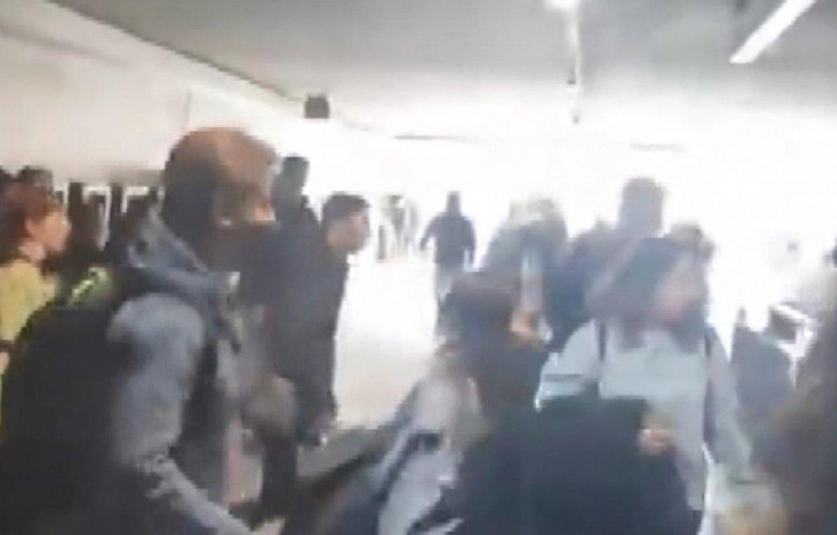 İstanbul'daki ulaşım zammına tepki: Turnikelerden atladılar