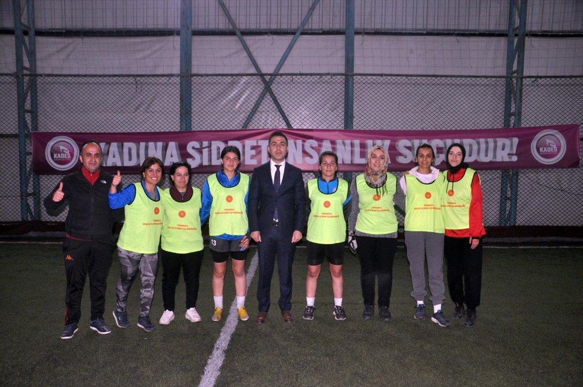 Yüksekova'da kadına yönelik şiddete dikkat çekmek için futbol turnuvası