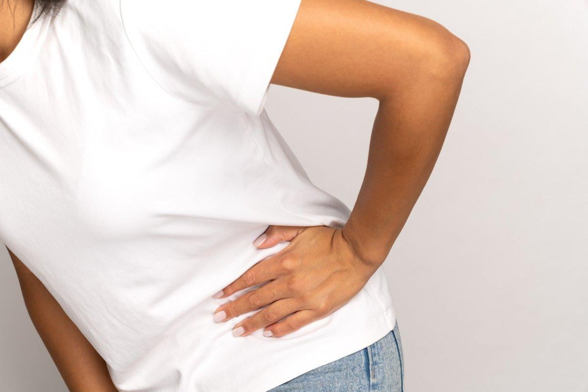 Asla görmezden gelinmeyecek 10 tehlikeli mide ağrısı